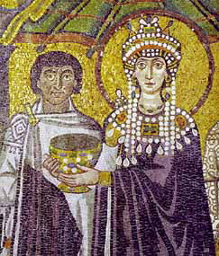 S. Vitale, Ravenna-Theodora with courtiers. Detail