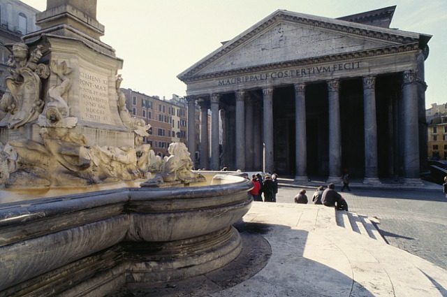 Pantheon, Rome. 125-28 AD